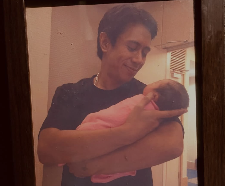 Malique Kongsi Foto Dukung Bayi, Sekali Muncul Terus Jadi Ubat Rindu Peminat