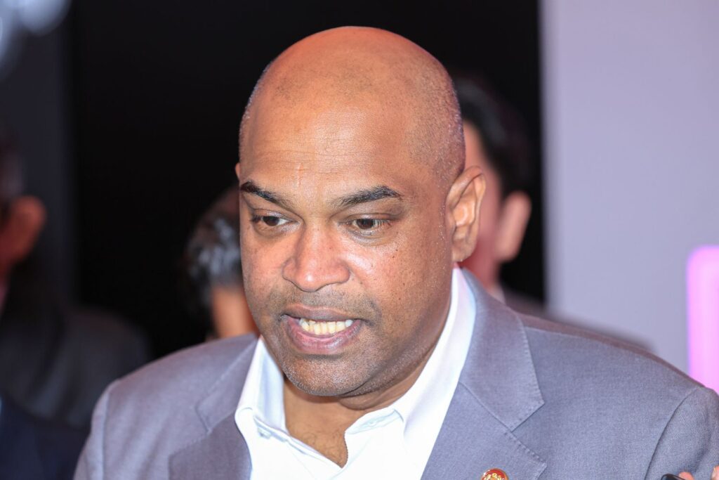 “Balik Malaysia Kalau Tak Salah”, Ramanan Dedah Strategi Kotor Victor Chin Untuk Dapat Suaka Politik Di UK