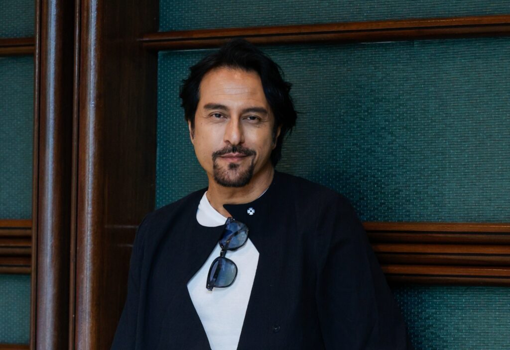 Raya Kali Ini Tak Sama, Bront Palarae Terbang ke AS Sambung Belajar