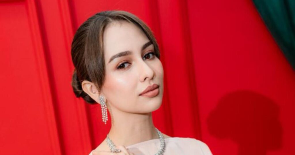 Sweetnya! Anna Jobling Hantar 1,000 Kad Raya Khas Untuk Peminat