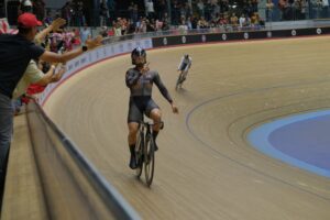 PM Pun Bangga! Azizulhasni ‘Pocket Rocketman’ Sapu Emas Depan Penyokong Sendiri