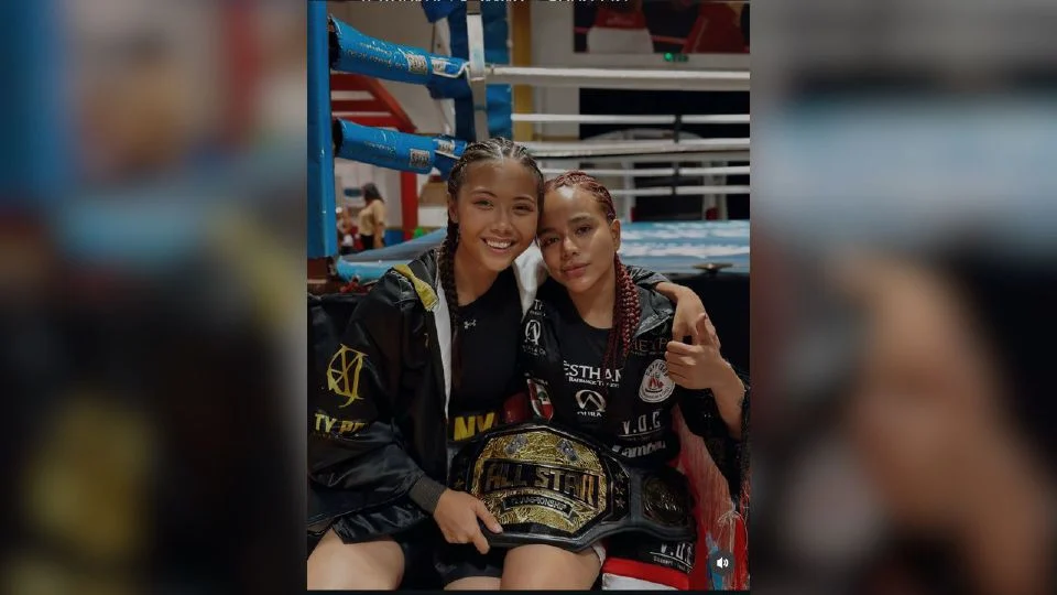 Trisha Ooi Tumbangkan Dinda Anwar, Bawa Balik Tali Pinggang Dari Dubai!